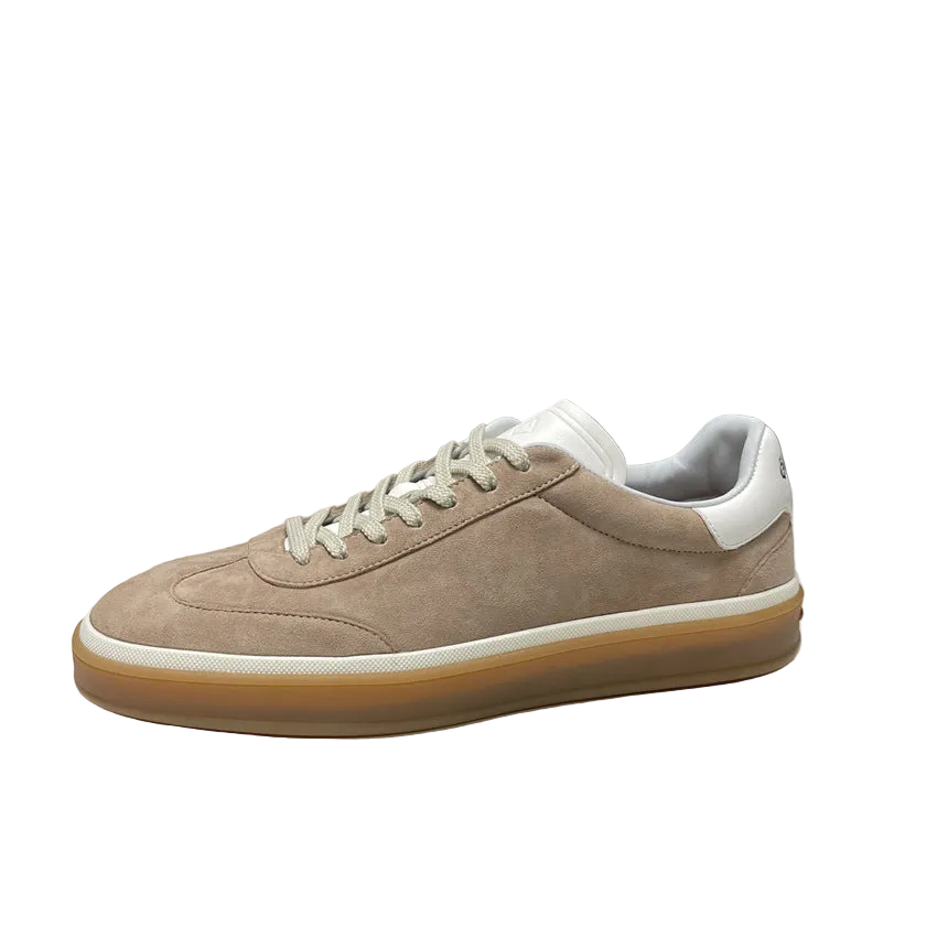 La sneaker en suède — coupe basse