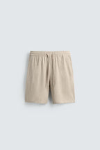 The Linen-Blend Short — Casual Cut